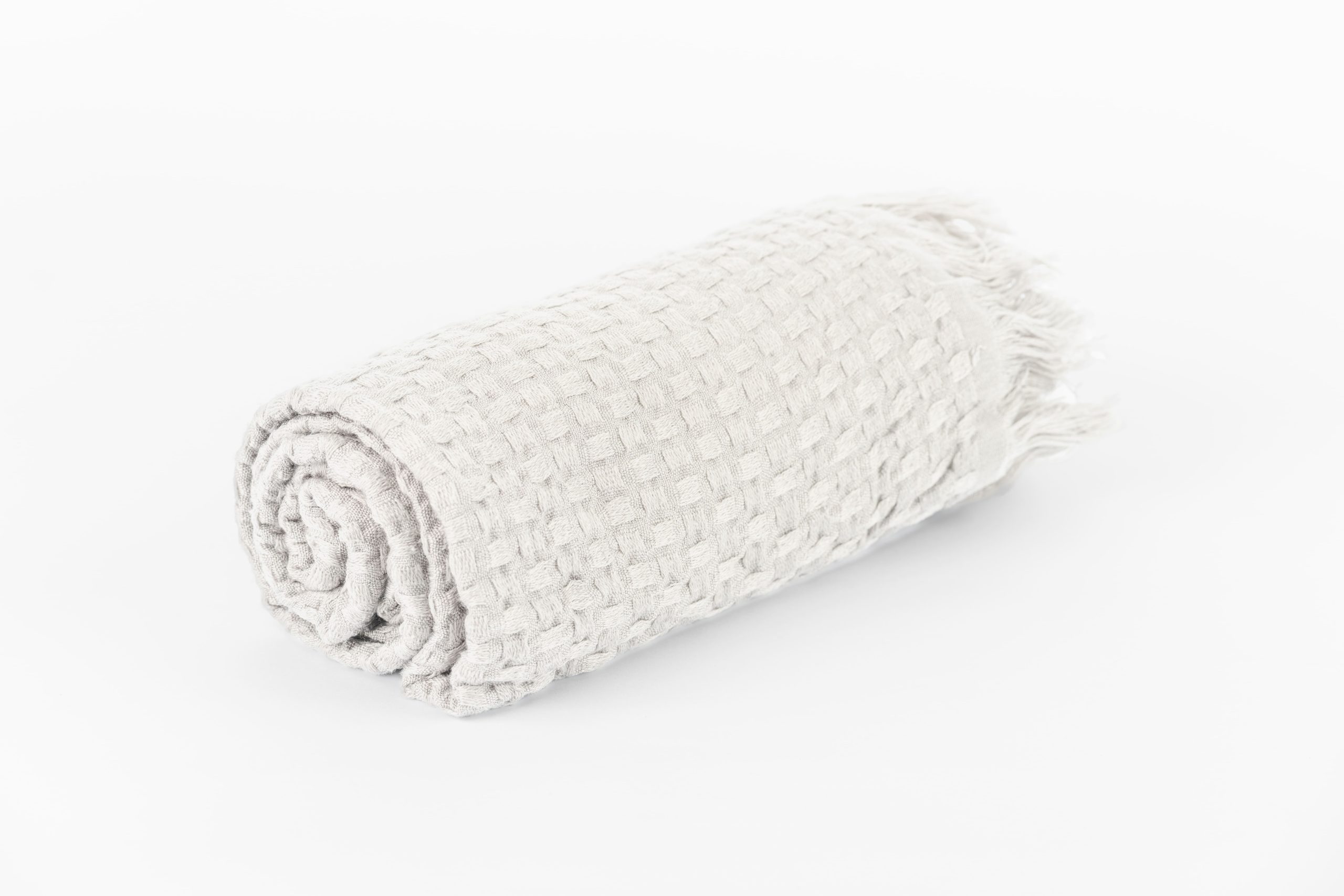 Lia Throw Brilliant White_4